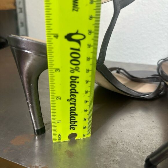 Stuart Weitzman Sandal Starla 105 Size 10 Ankle Strap Evening Party Silver Grey - Picture 9 of 10